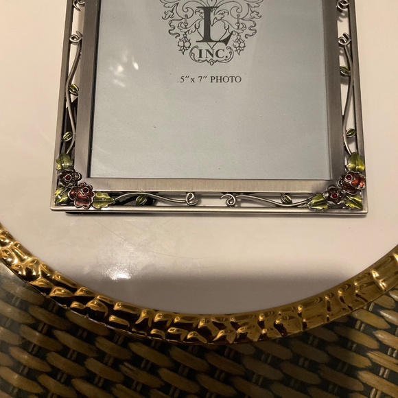 Lovely ELSA 5 x 7 Picture Frame NWOT - Picture 4 of 4